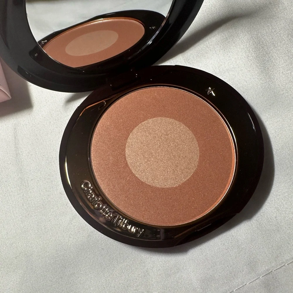 Charlotte Tilbury Cheek to Chic in Pillow Talk
